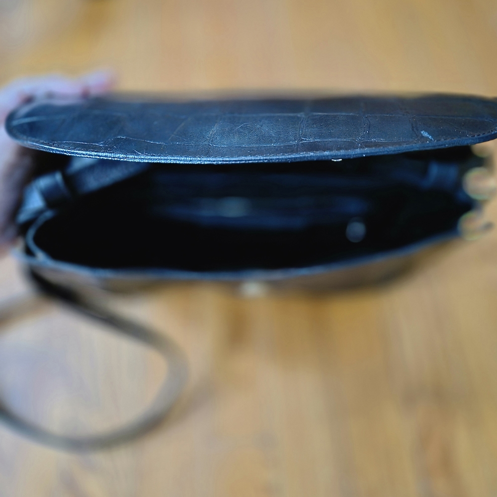 Genesis Black Leather Crossbody Bag with Croc-Embossed Flap - Picture 4 of 7